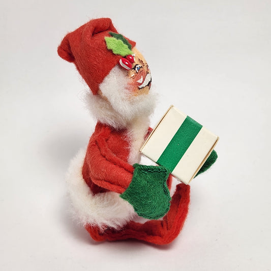 Annalee Mobilitee Dolls - Santa Claus Doll with Present 1981