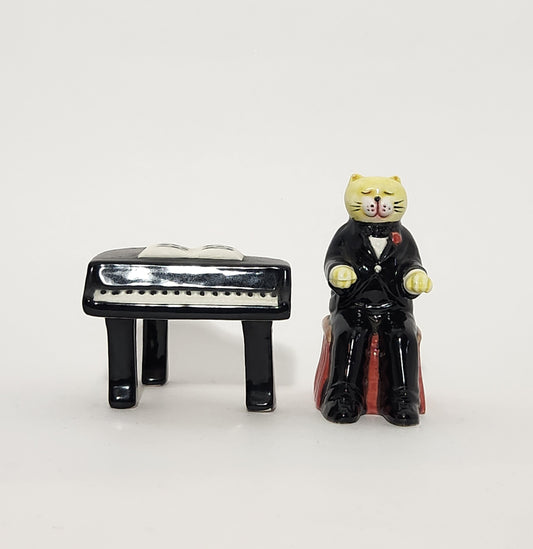 Cardinal Inc - Cat Playing Piano Salt & Pepper Shakers