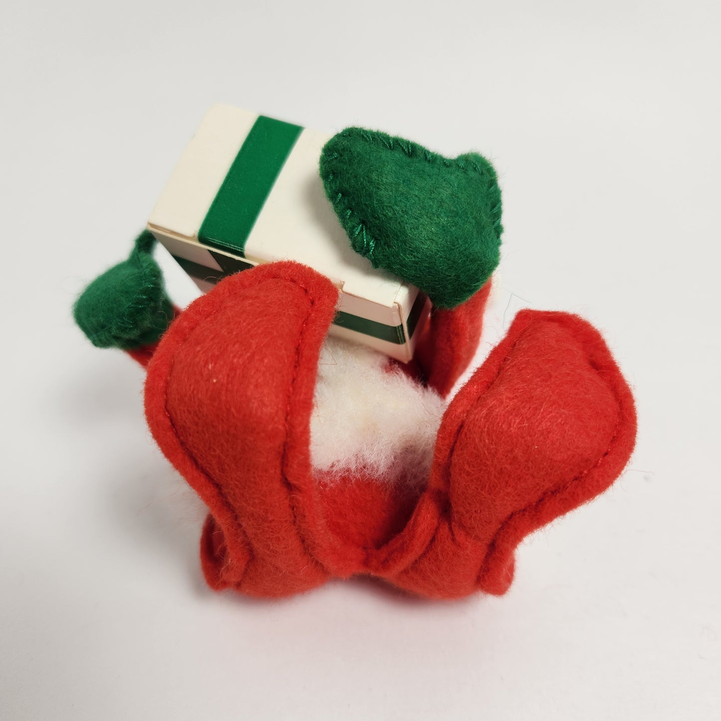 Annalee Mobilitee Dolls - Santa Claus Doll with Present 1981