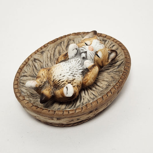 House of Global Art - Harvey Knox Kingdom - Sleeping Kitten in Basket Porcelain Figurine