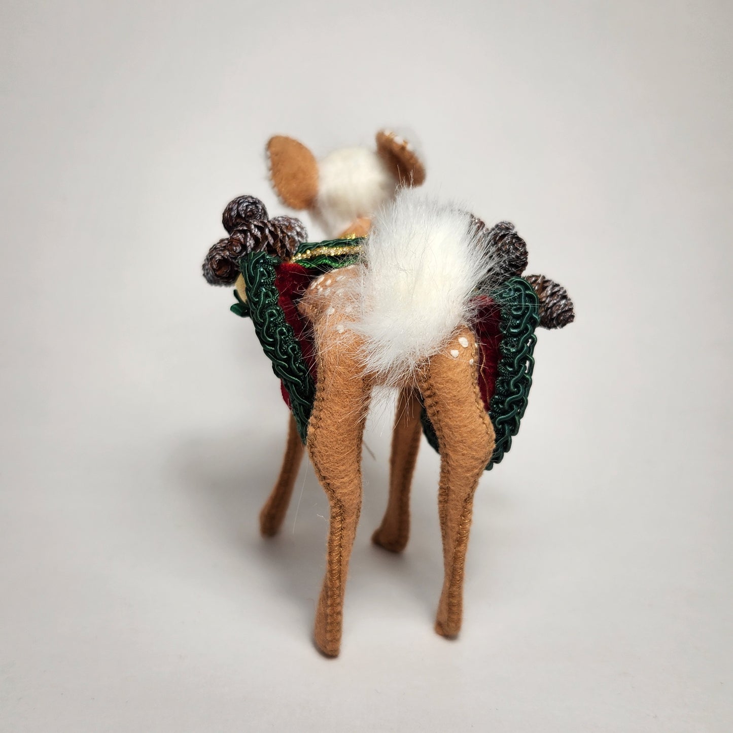 Annalee Mobilitee Dolls - Reindeer Doll with Pinecones 2004