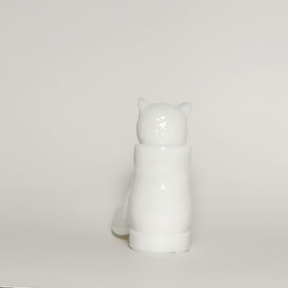 Westmoreland - Puss in Boots White Milk Glass Figurine