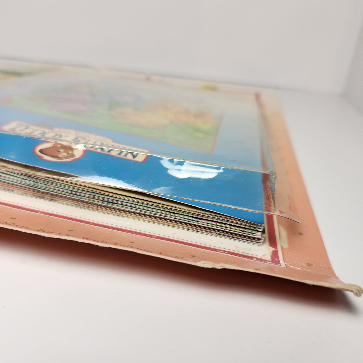 Worlds of Wonder - The World of Teddy Ruxpin Animated Talking Toy and Telephone (Bundle) 1990