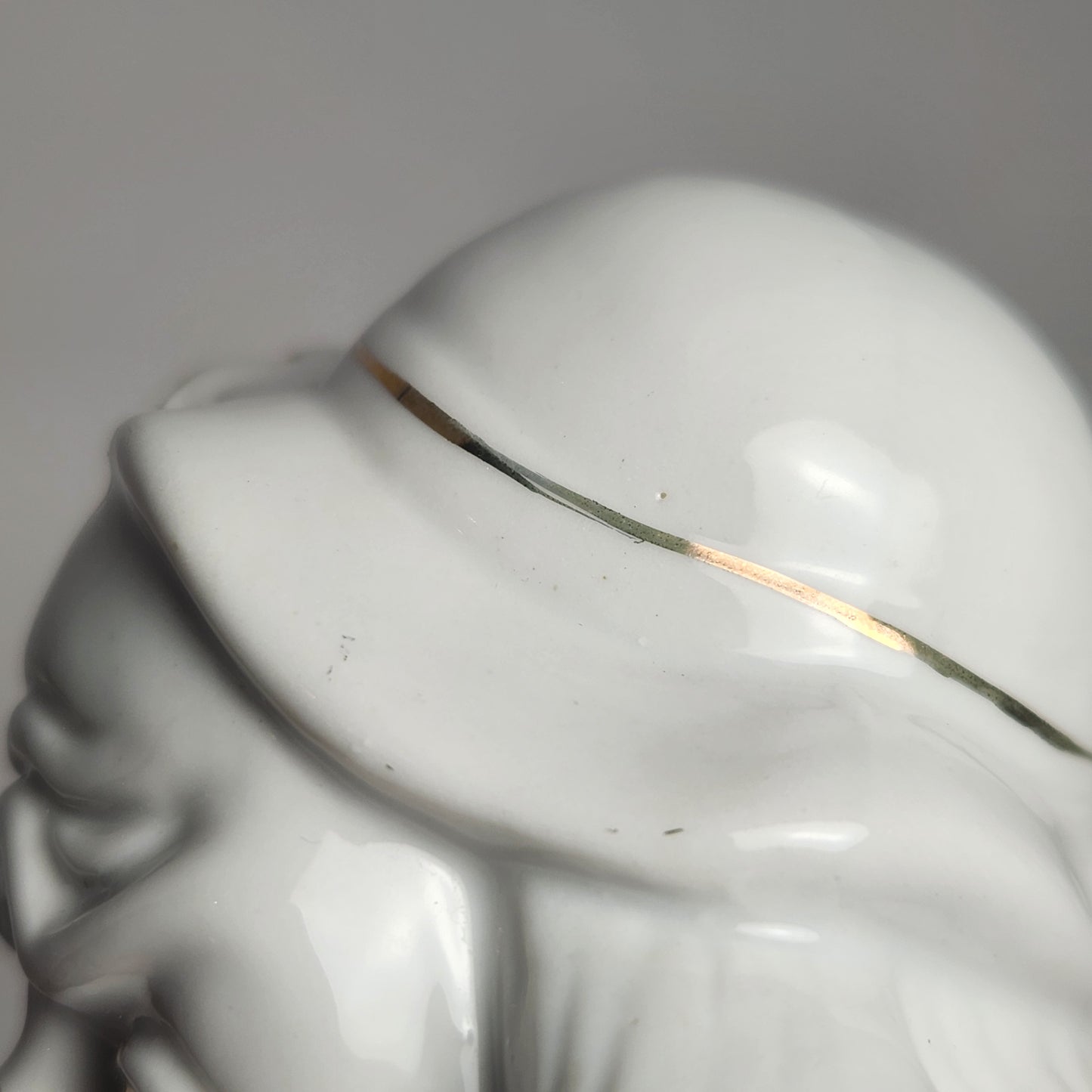 GOT - Porcelain White and Gold Clown Head Bust Figurine